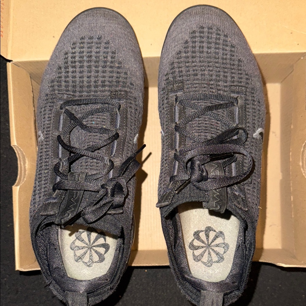 Nike Vapormax 2021 - Picture 2 of 6